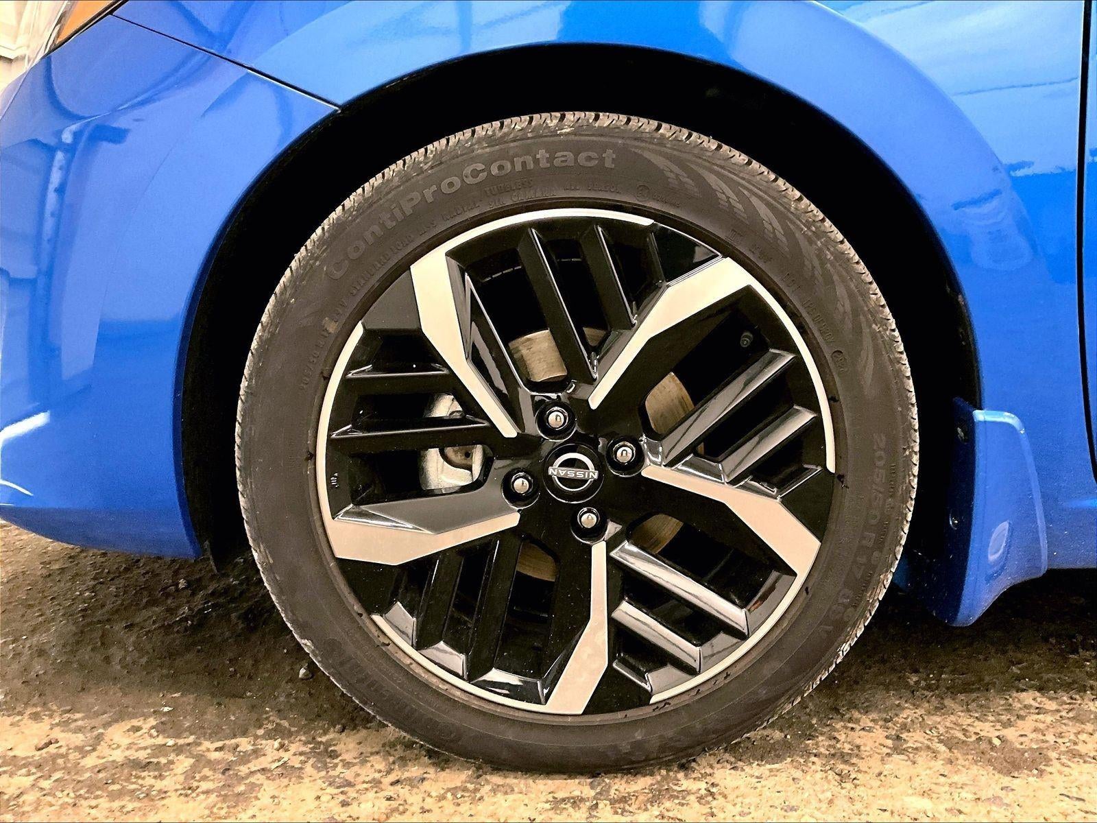2024 Nissan Versa SR
