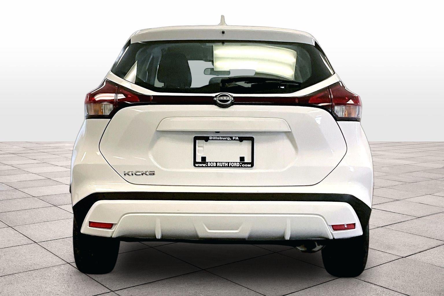 2022 Nissan Kicks S