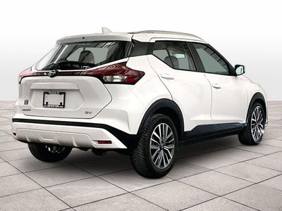 2022 Nissan Kicks SV