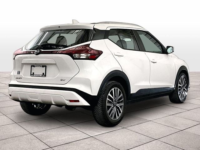 2022 Nissan Kicks SV