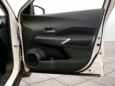 2022 Nissan Kicks SV