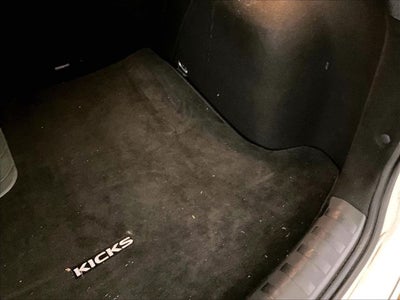 2022 Nissan Kicks SV