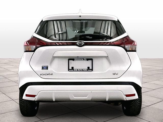 2022 Nissan Kicks SV