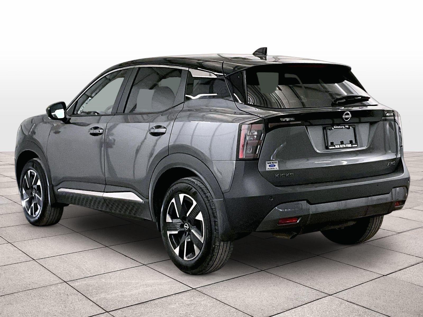 2025 Nissan Kicks SV