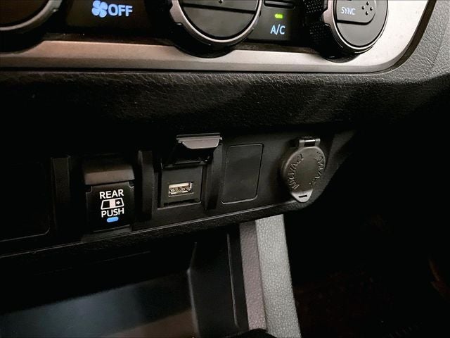 2022 Toyota Tacoma SR5 V6