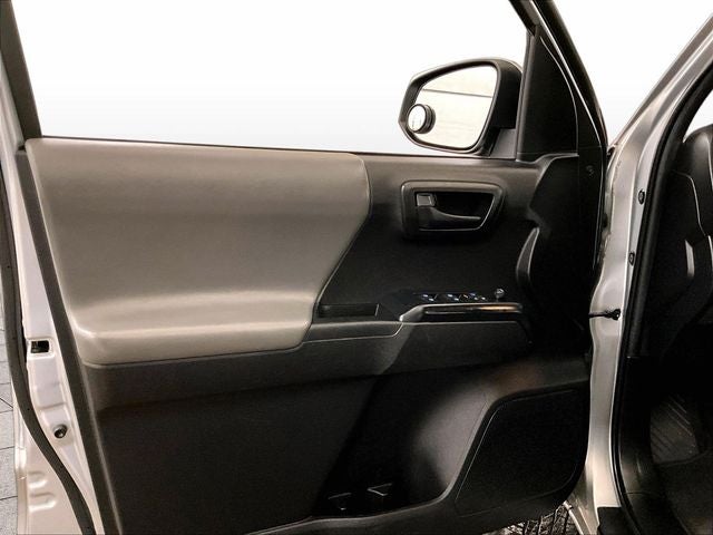 2022 Toyota Tacoma SR V6