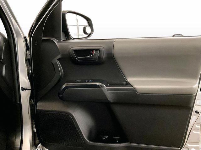 2022 Toyota Tacoma SR V6