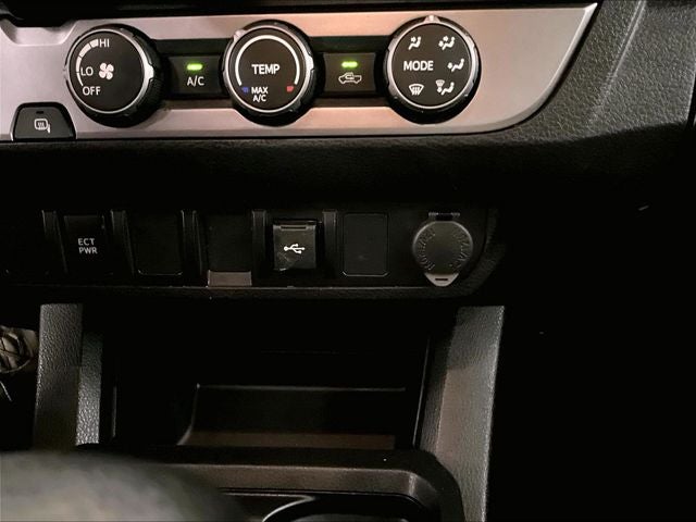 2022 Toyota Tacoma SR