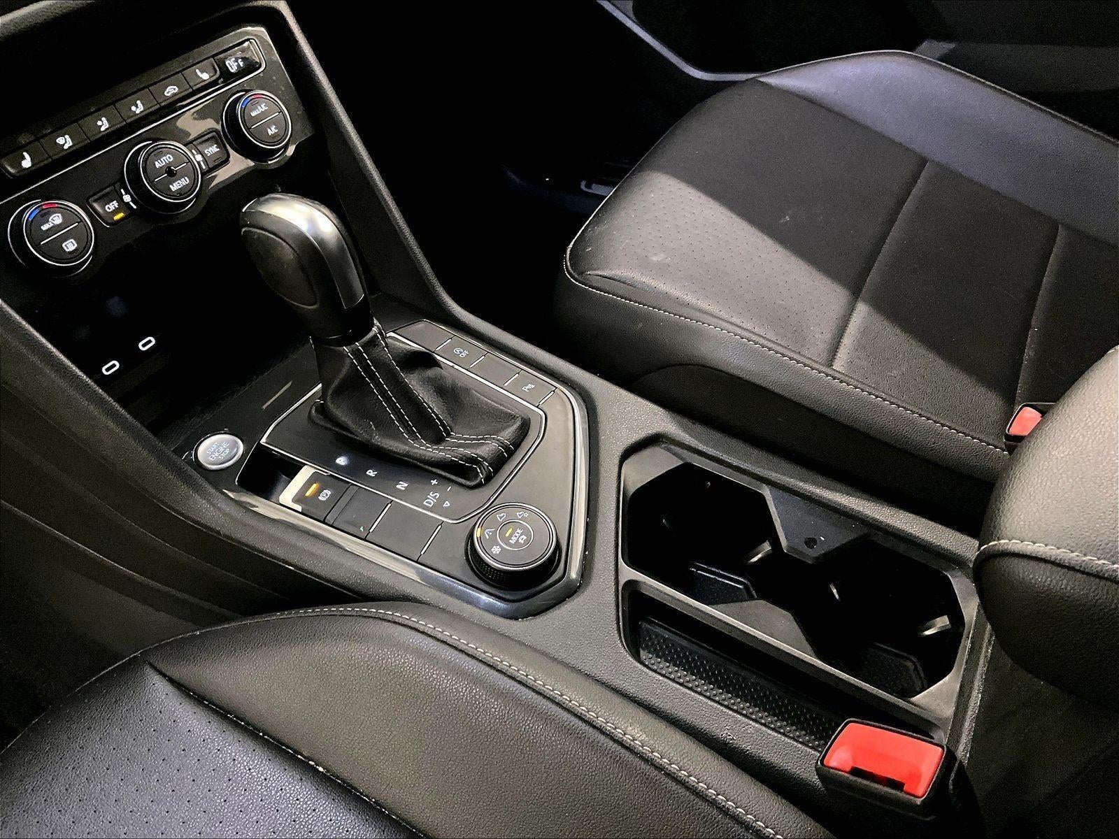 2021 Volkswagen Tiguan SE R-Line Black