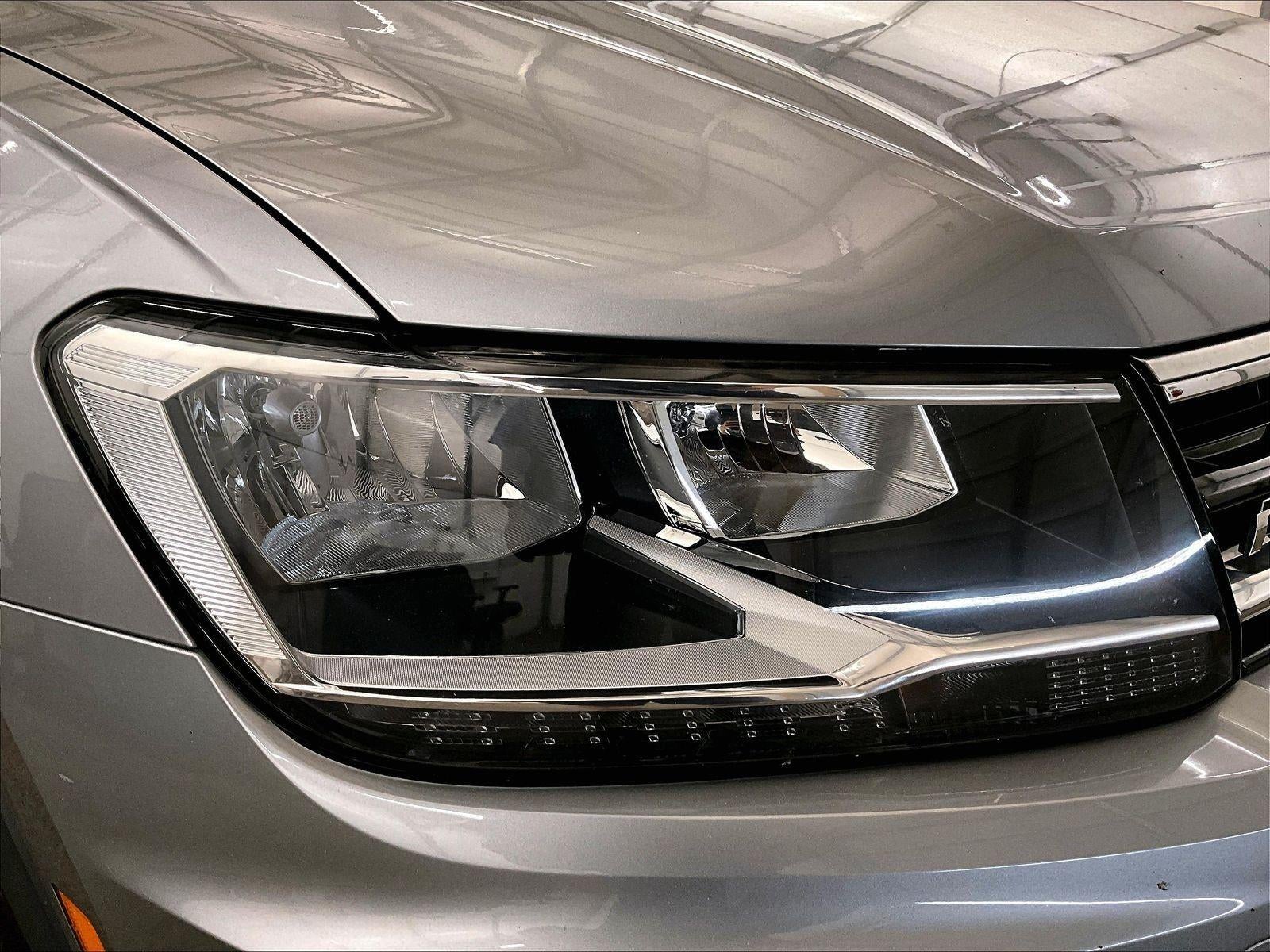 2021 Volkswagen Tiguan SE R-Line Black