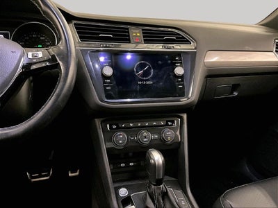 2021 Volkswagen Tiguan 2.0T SE R-Line Black