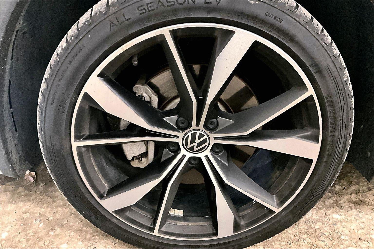 2022 Volkswagen Tiguan SEL R-Line