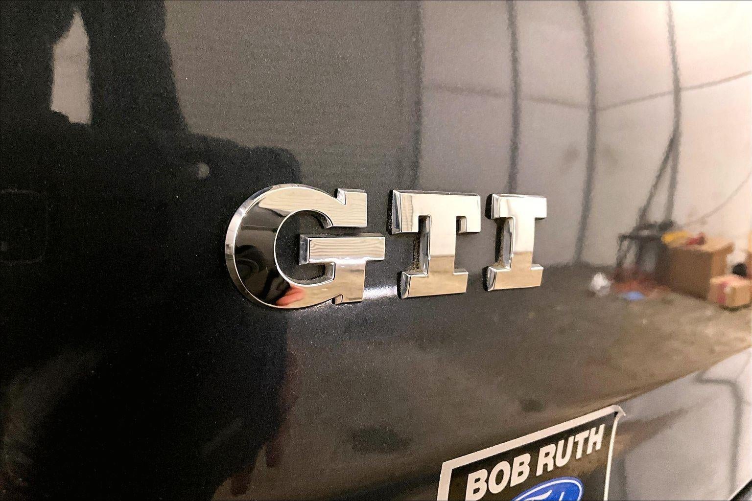 2018 Volkswagen Golf GTI S
