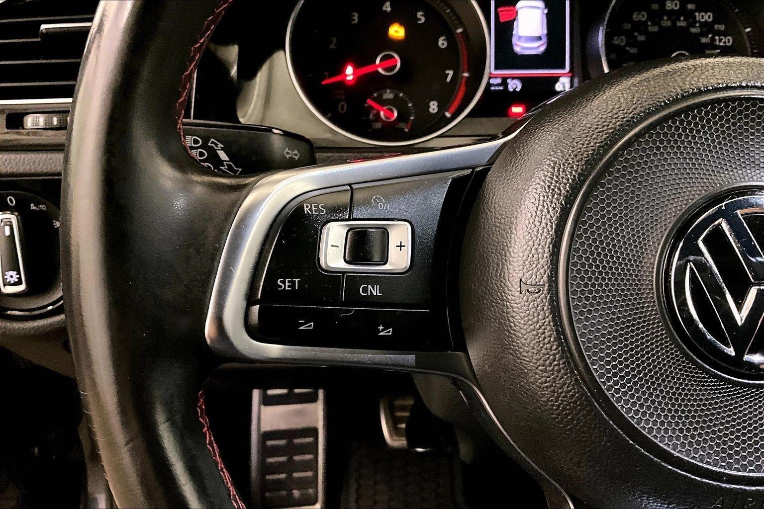 2018 Volkswagen Golf GTI S