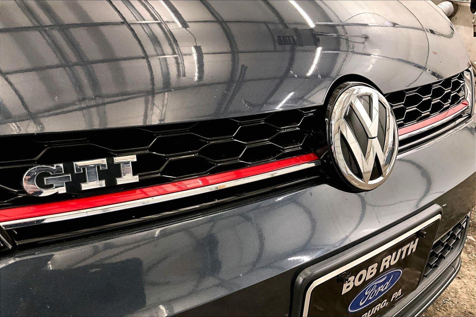 2018 Volkswagen Golf GTI S
