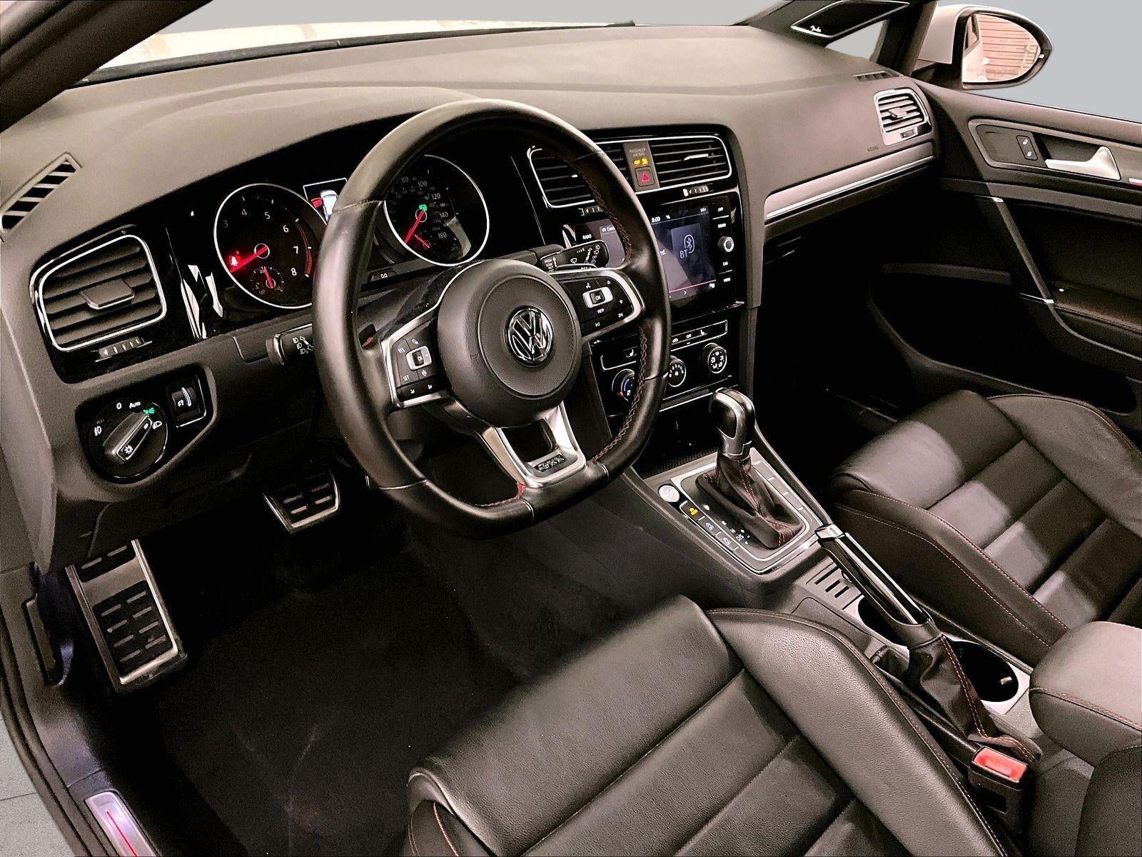 2019 Volkswagen Golf GTI SE