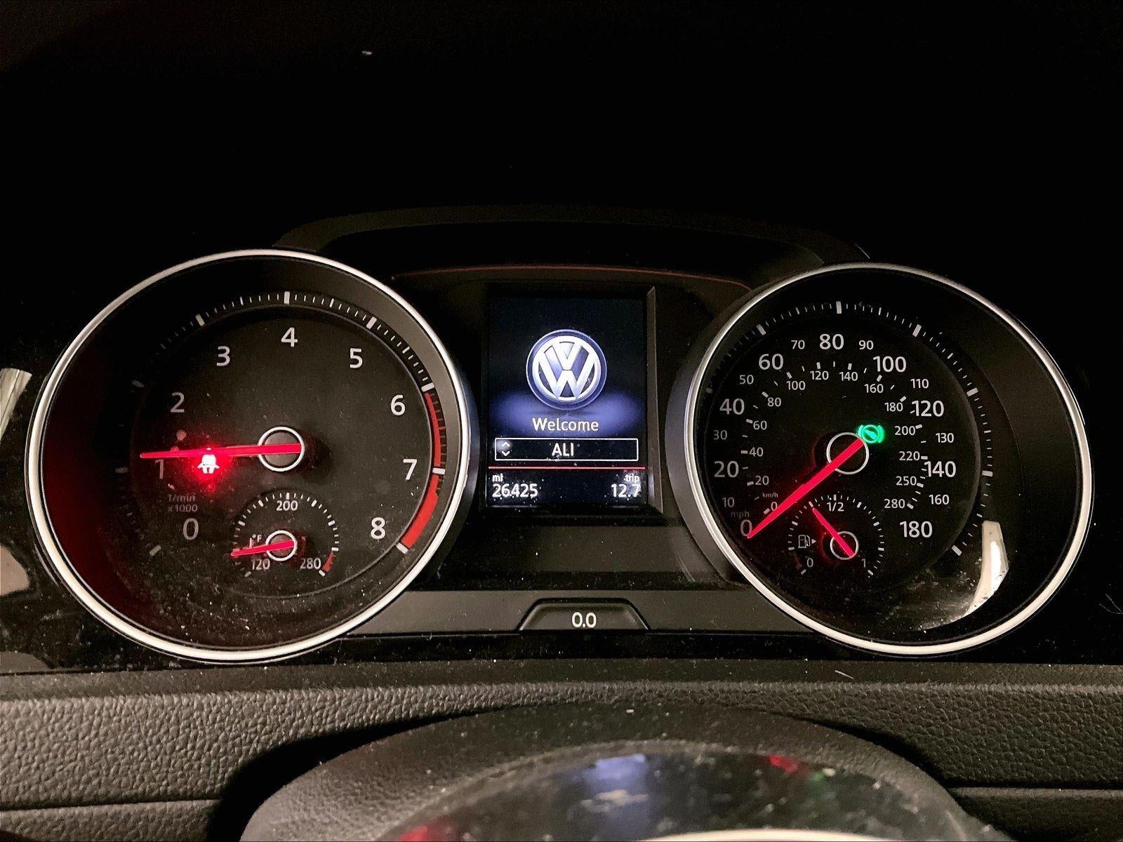 2019 Volkswagen Golf GTI SE
