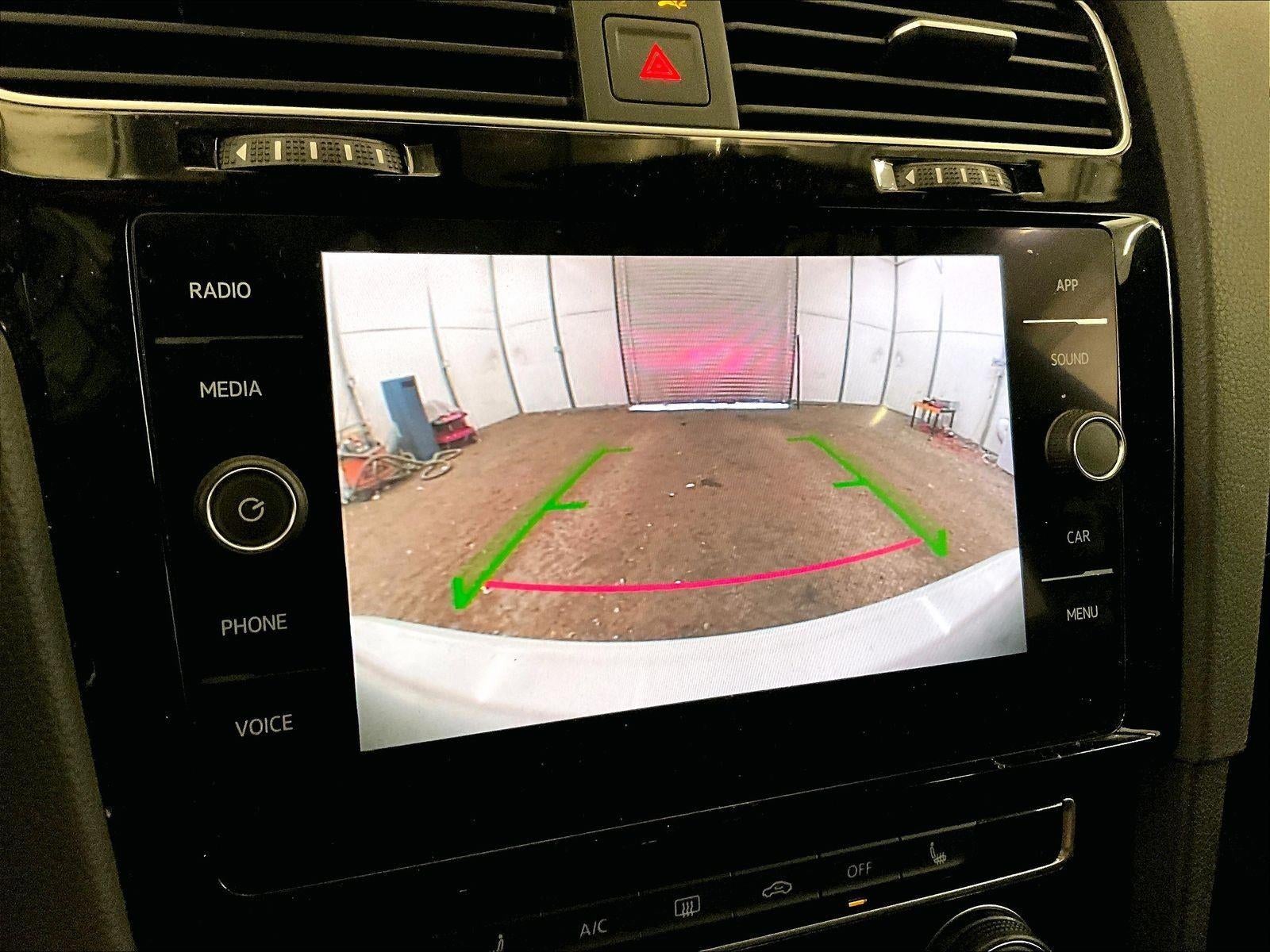 2019 Volkswagen Golf GTI SE