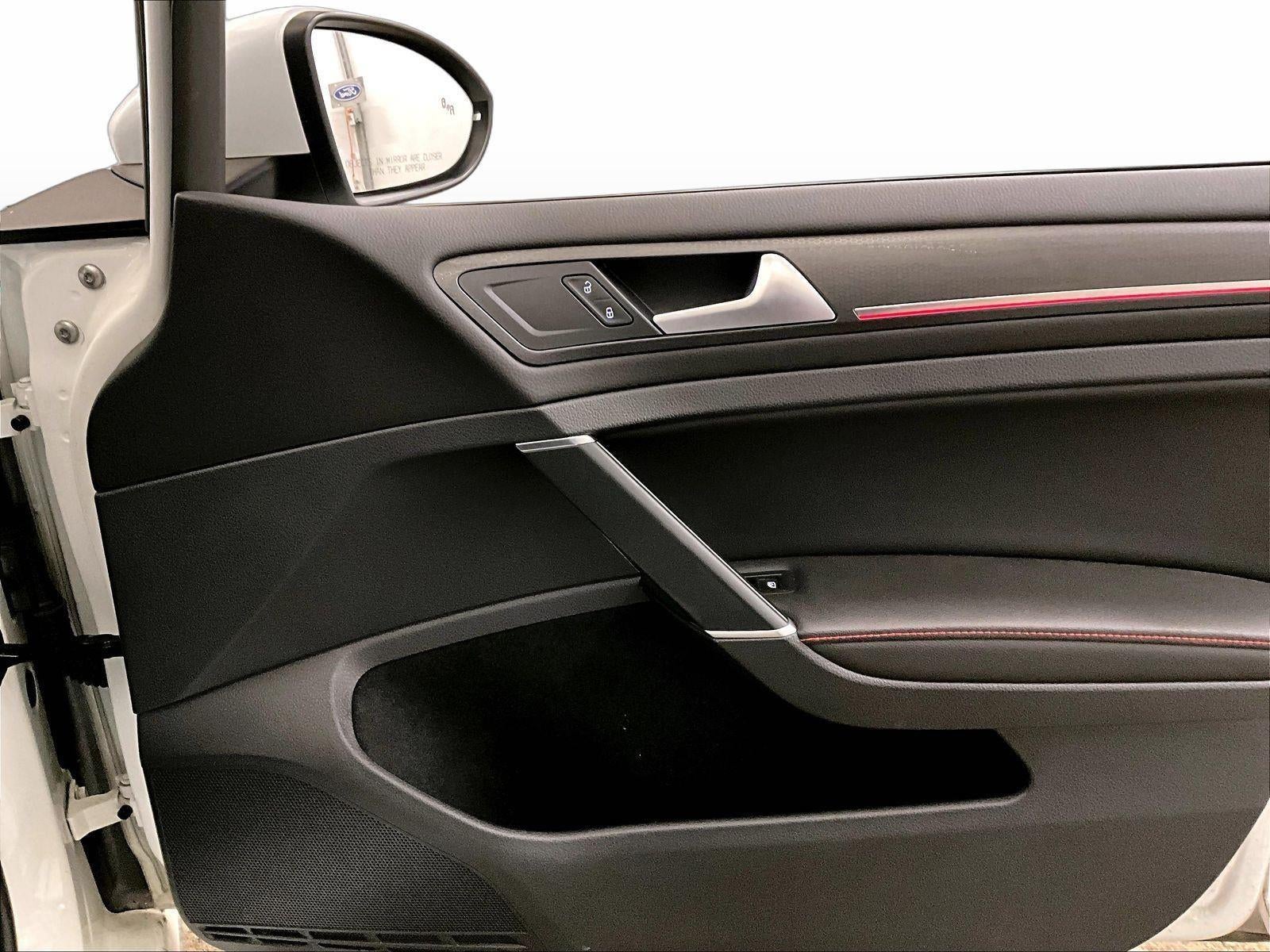 2019 Volkswagen Golf GTI SE