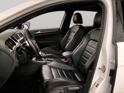 2019 Volkswagen Golf GTI SE