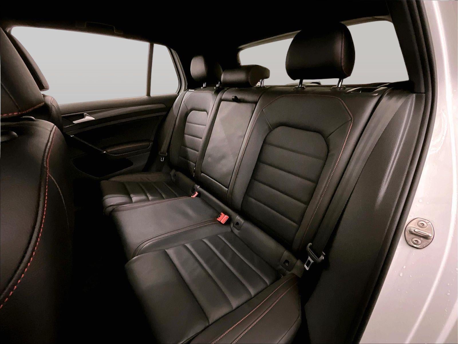 2019 Volkswagen Golf GTI SE