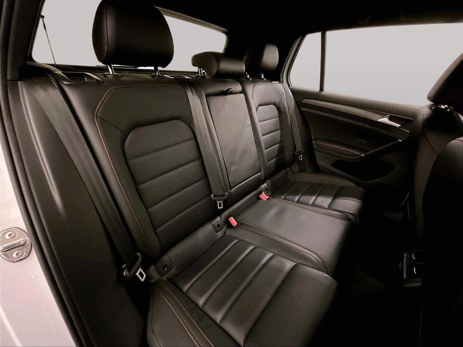 2019 Volkswagen Golf GTI SE