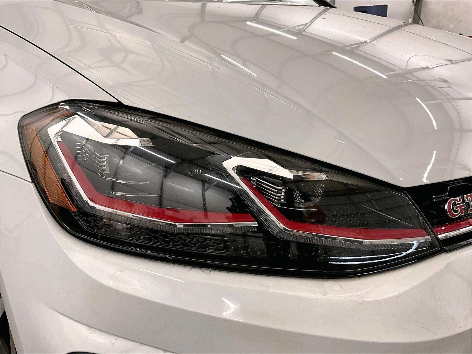 2019 Volkswagen Golf GTI SE