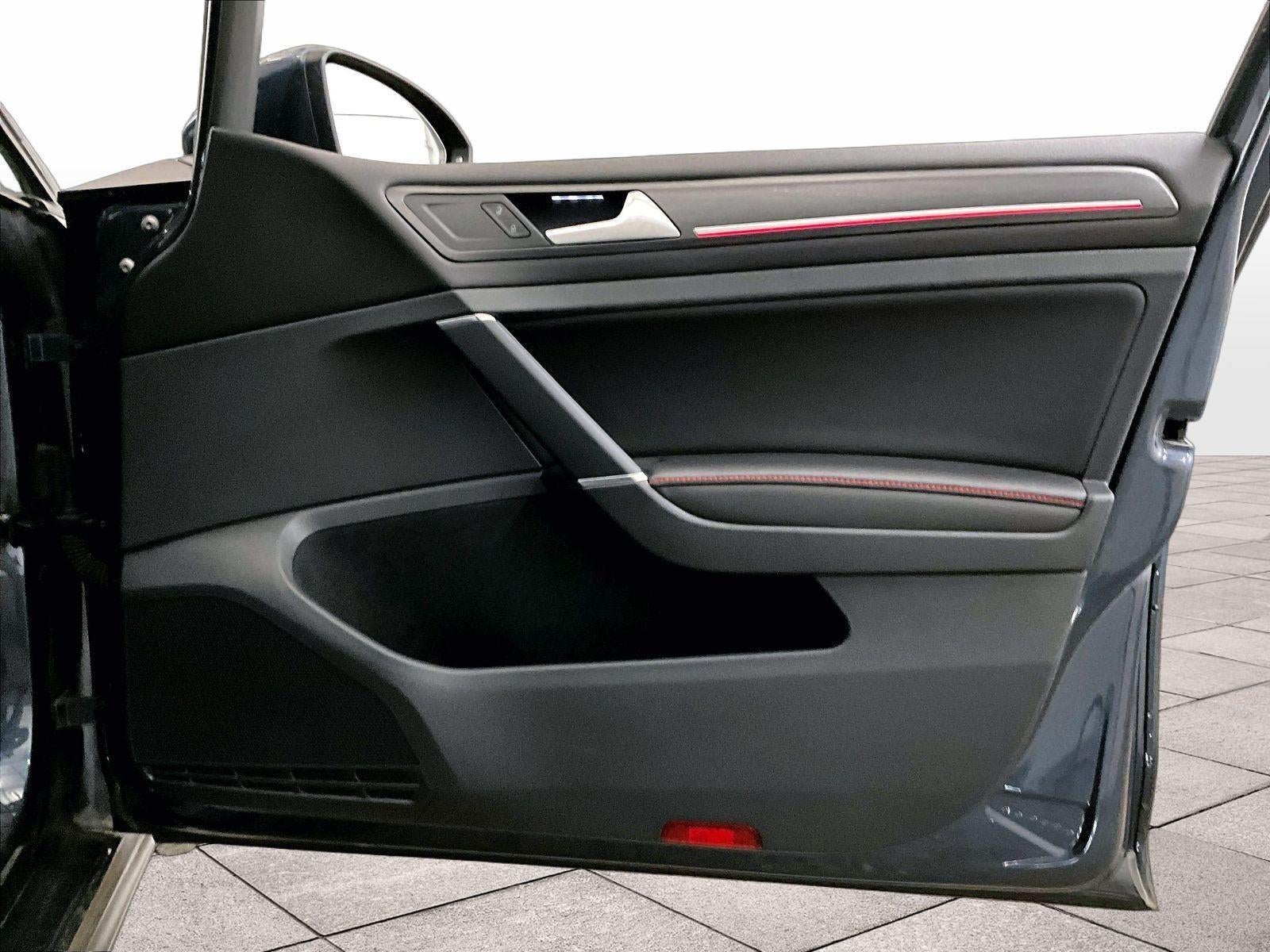 2019 Volkswagen Golf GTI S