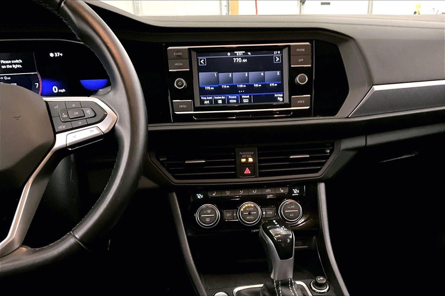 2022 Volkswagen Jetta SE