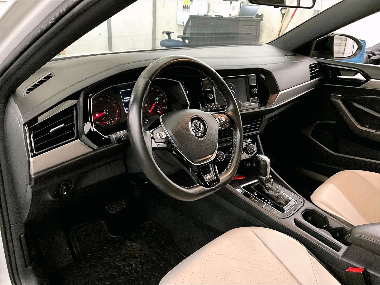 2019 Volkswagen Jetta R-Line