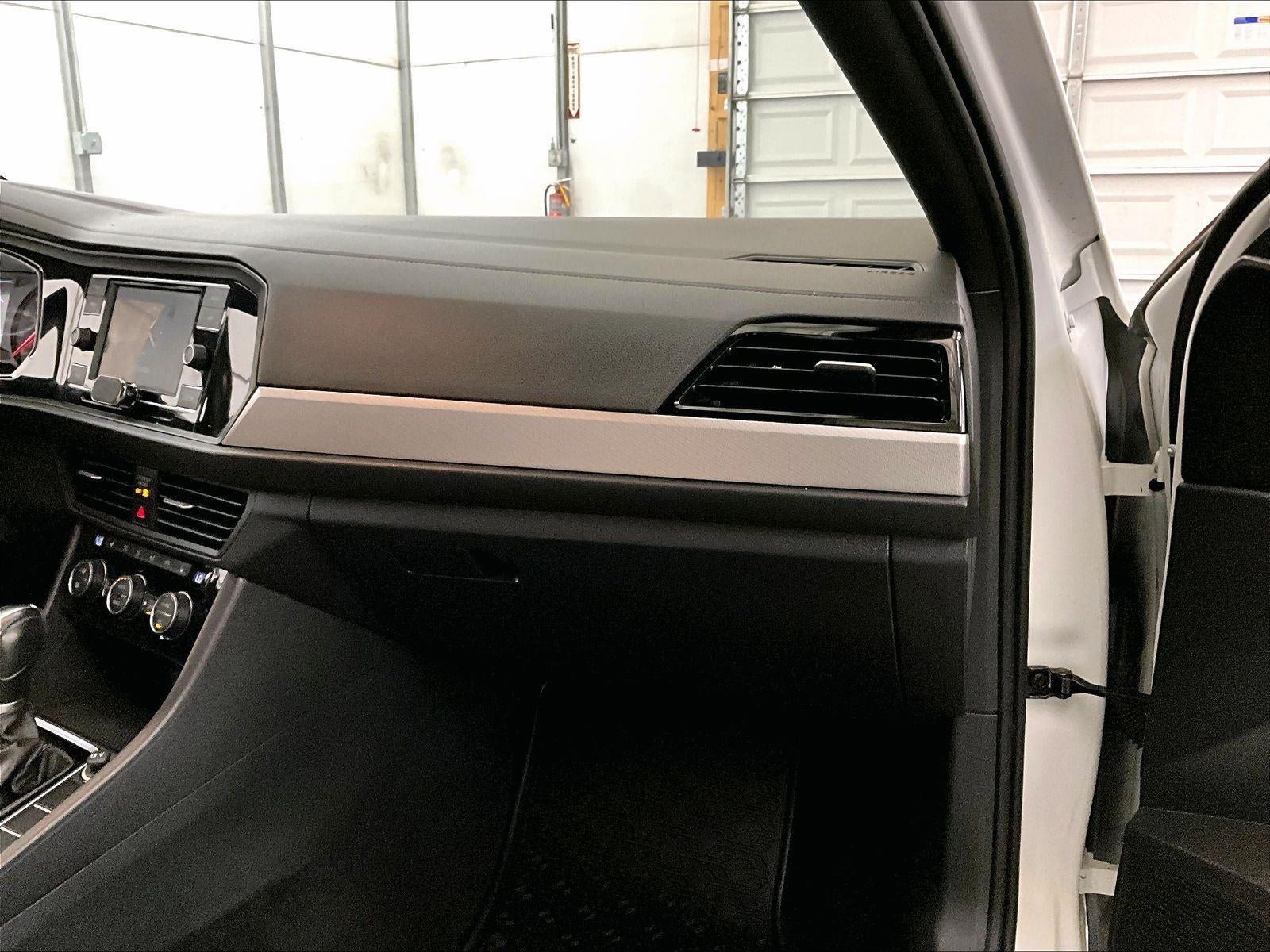 2019 Volkswagen Jetta R-Line