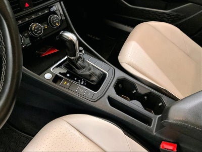 2019 Volkswagen Jetta R-Line