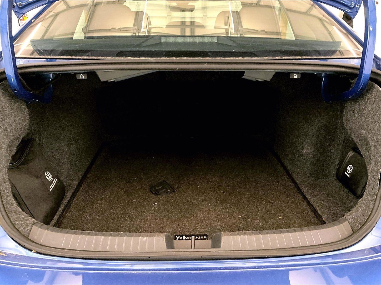 2023 Volkswagen Jetta SE