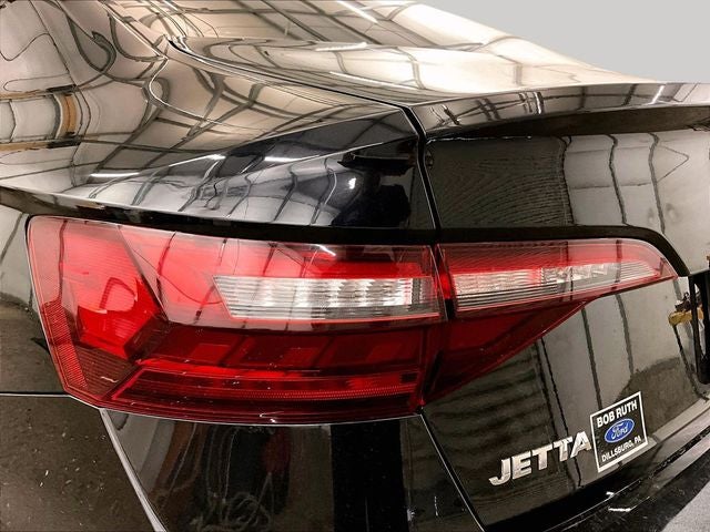 2021 Volkswagen Jetta R-Line