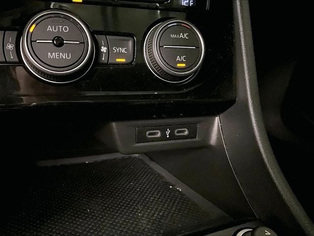 2021 Volkswagen Jetta R-Line