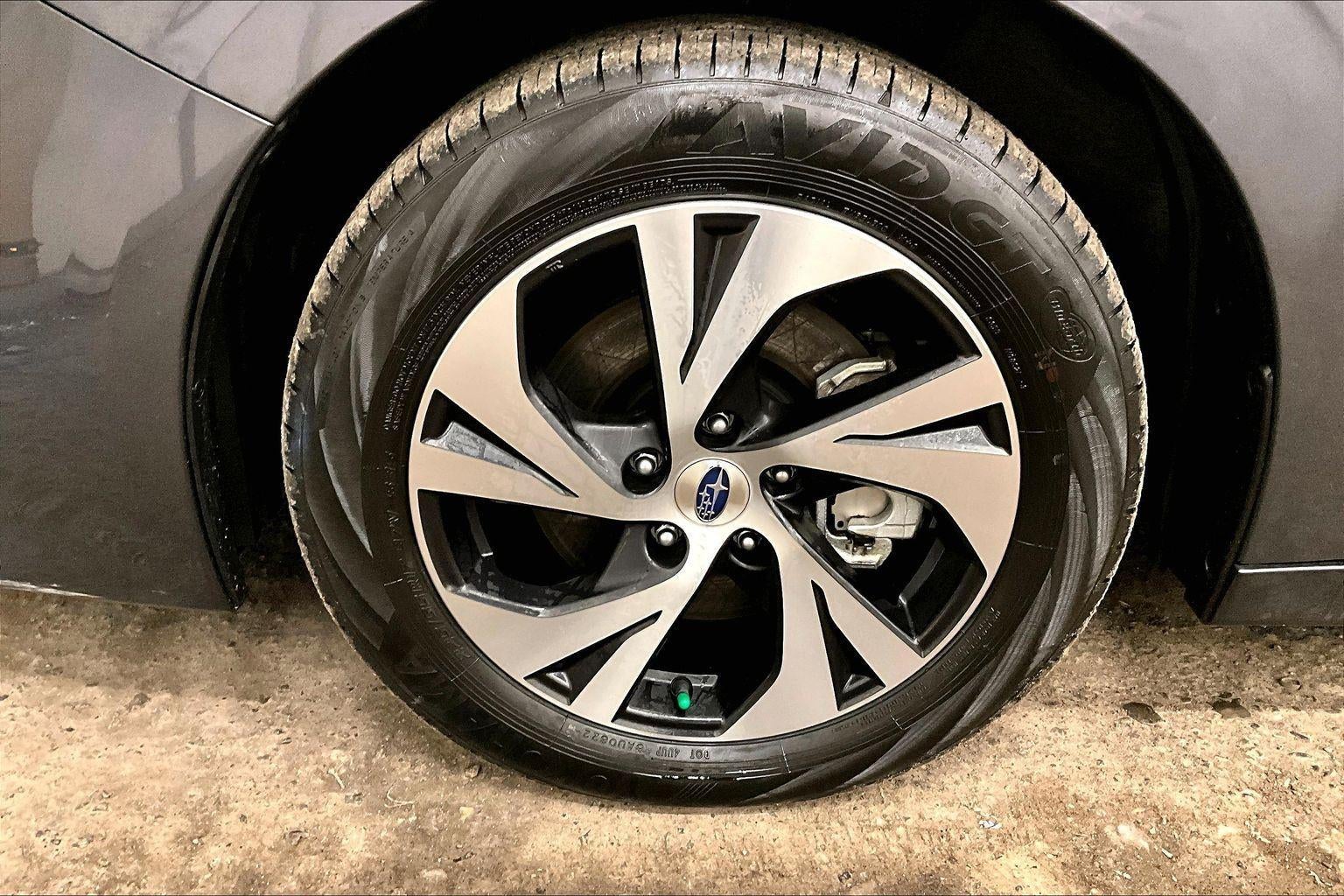 2022 Subaru Legacy Base