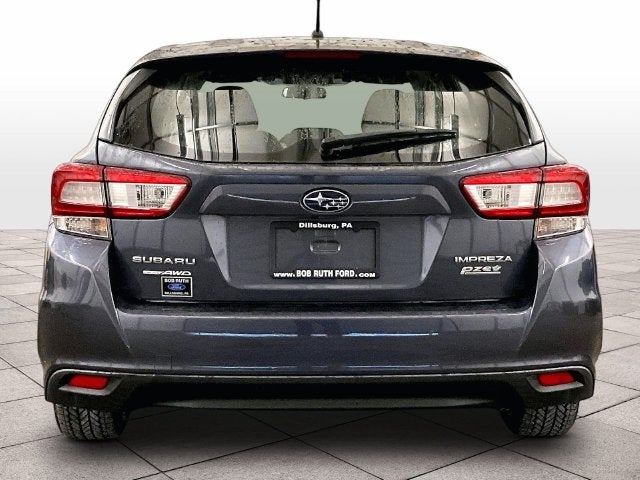 2017 Subaru Impreza 2.0i