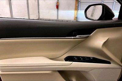 2019 Toyota Camry XLE