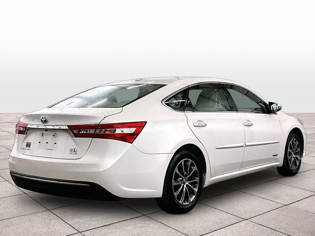 2017 Toyota Avalon Hybrid XLE Premium
