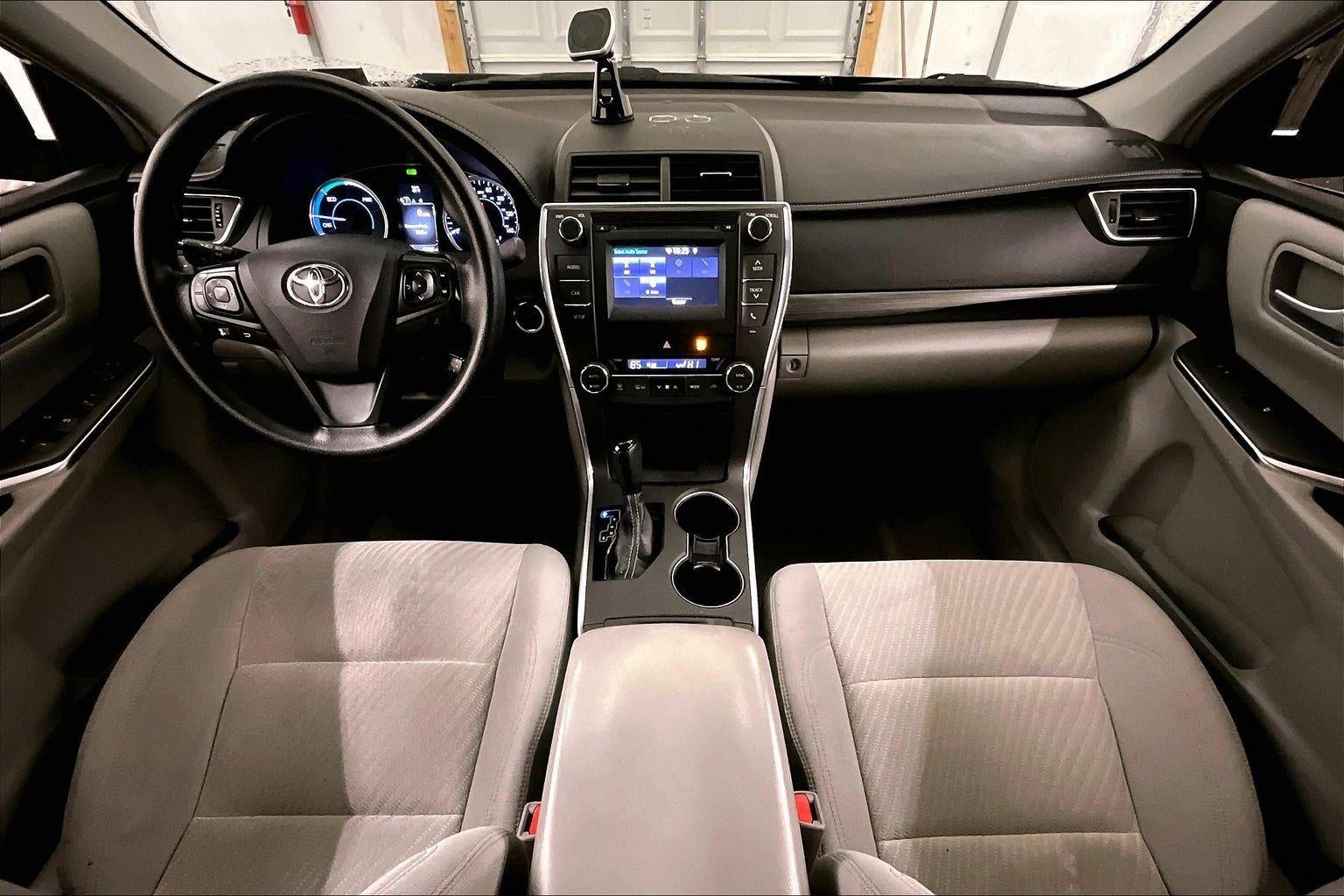 2017 Toyota Camry Hybrid LE