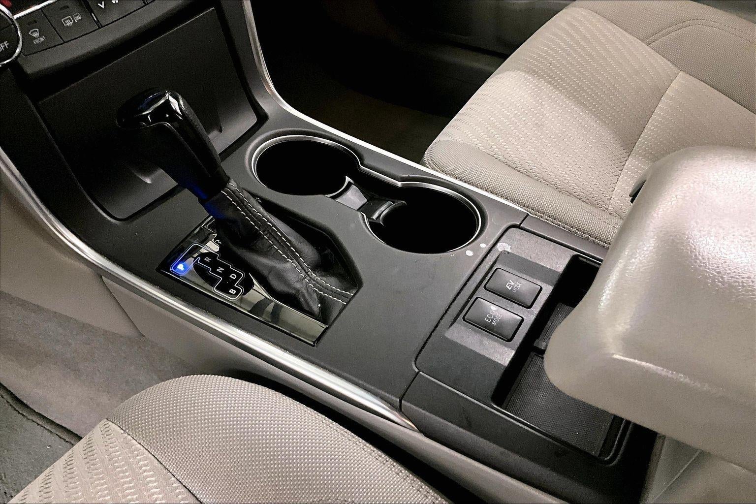 2017 Toyota Camry Hybrid LE