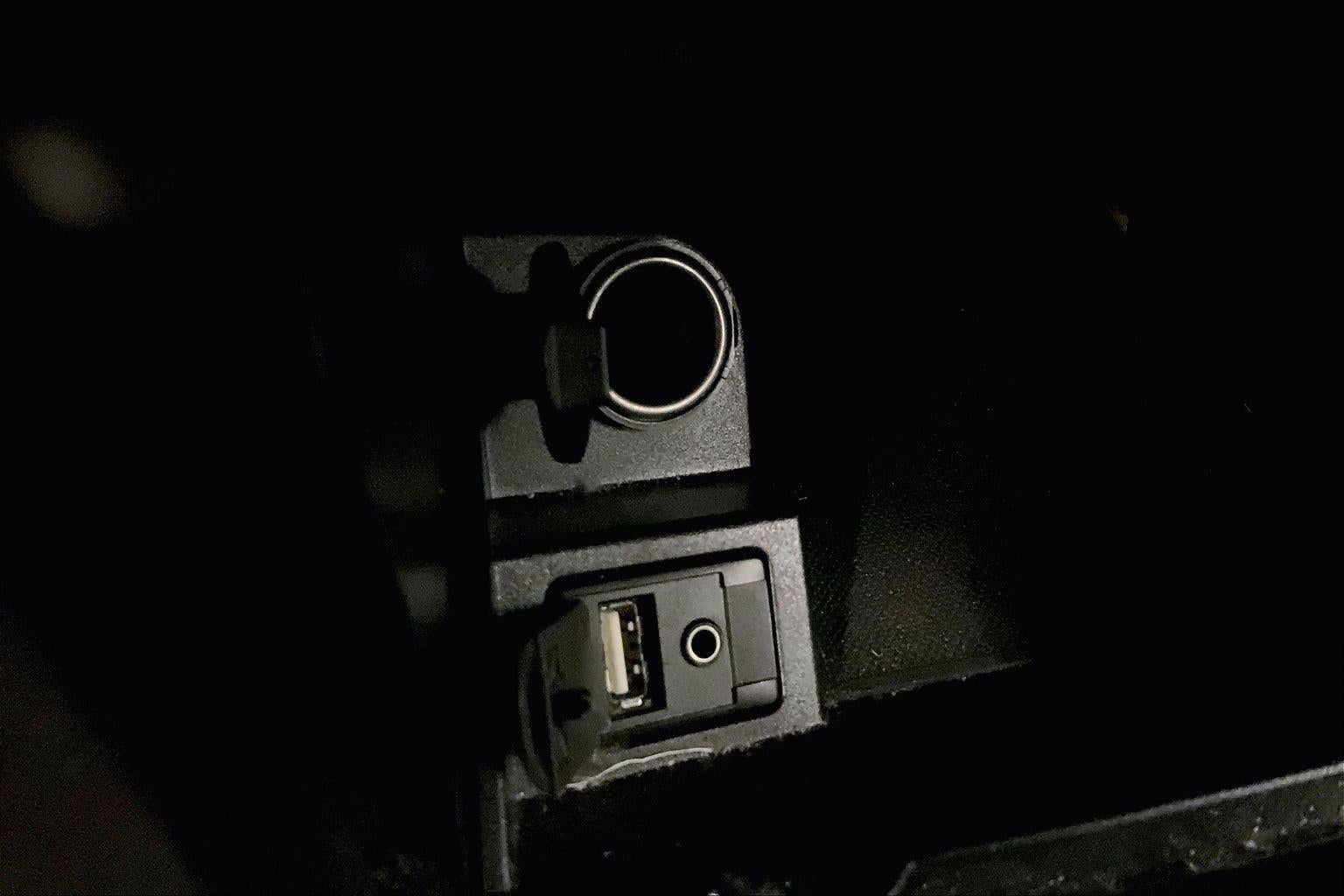 2017 Toyota Camry Hybrid LE