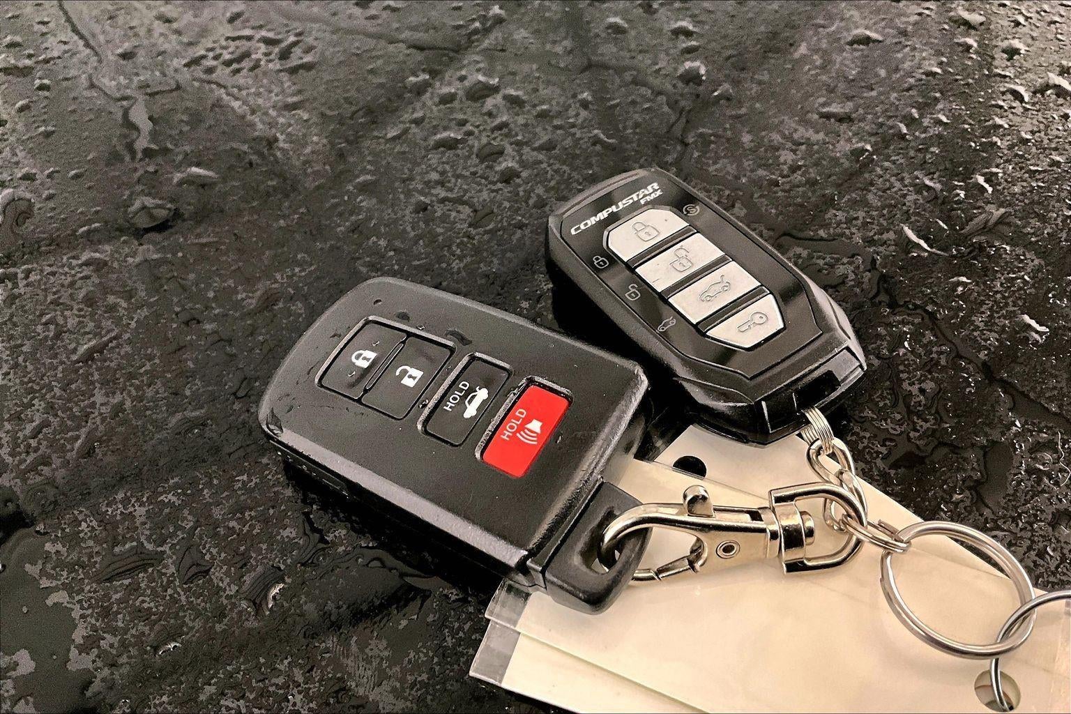 2017 Toyota Camry Hybrid LE