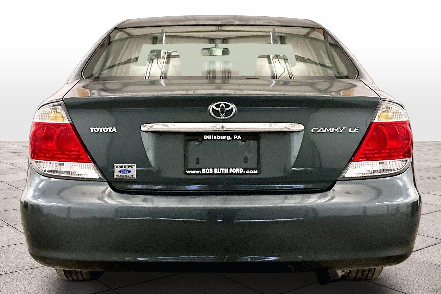 2005 Toyota Camry LE
