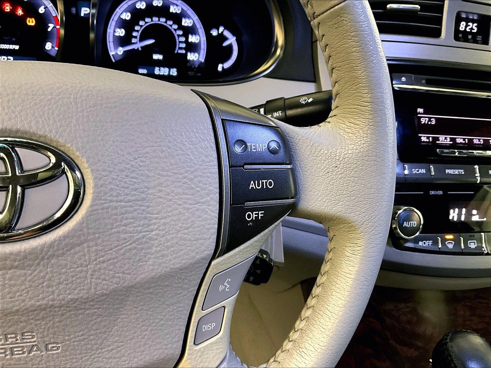 2012 Toyota Avalon Base