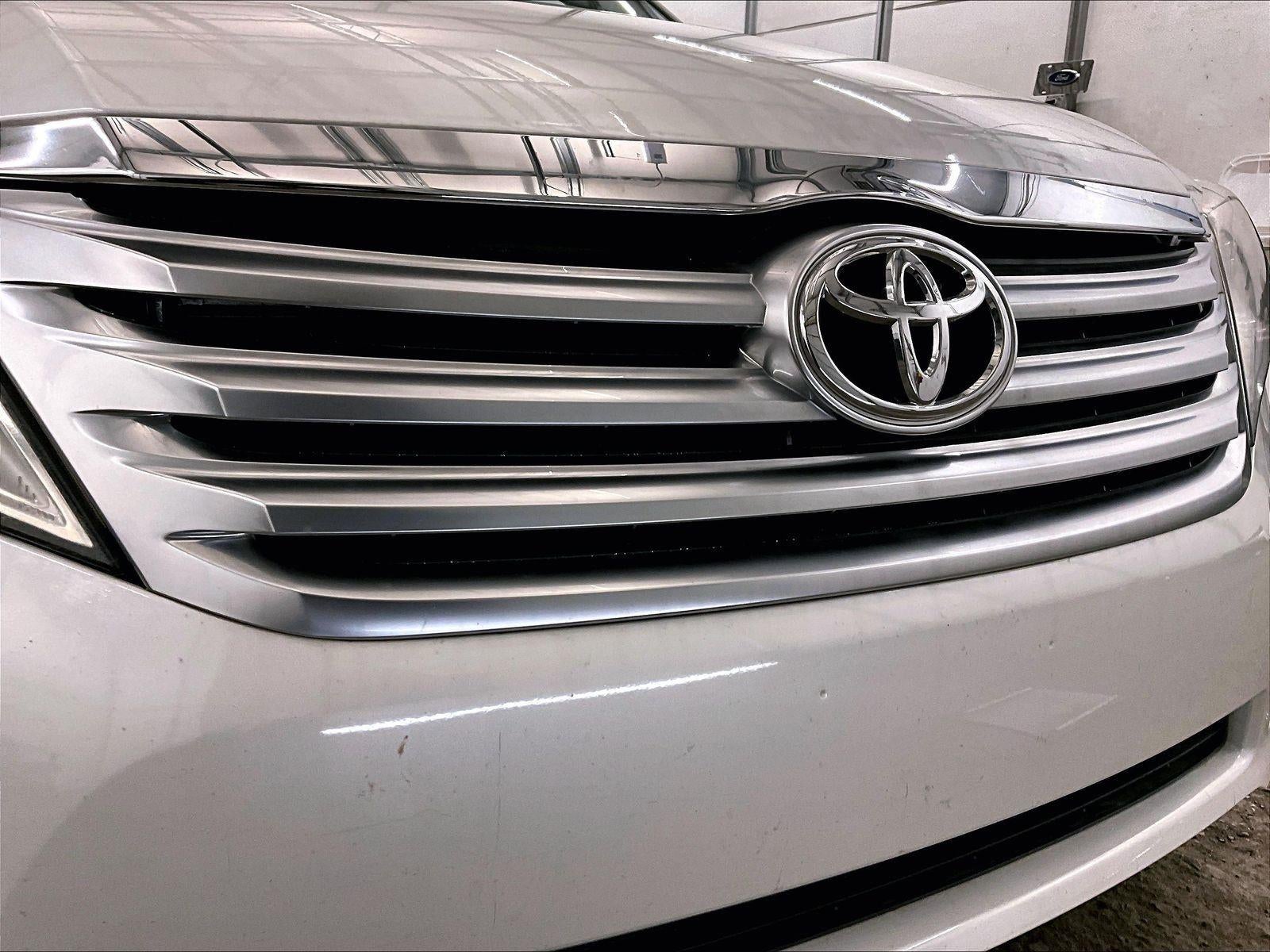 2012 Toyota Avalon Base