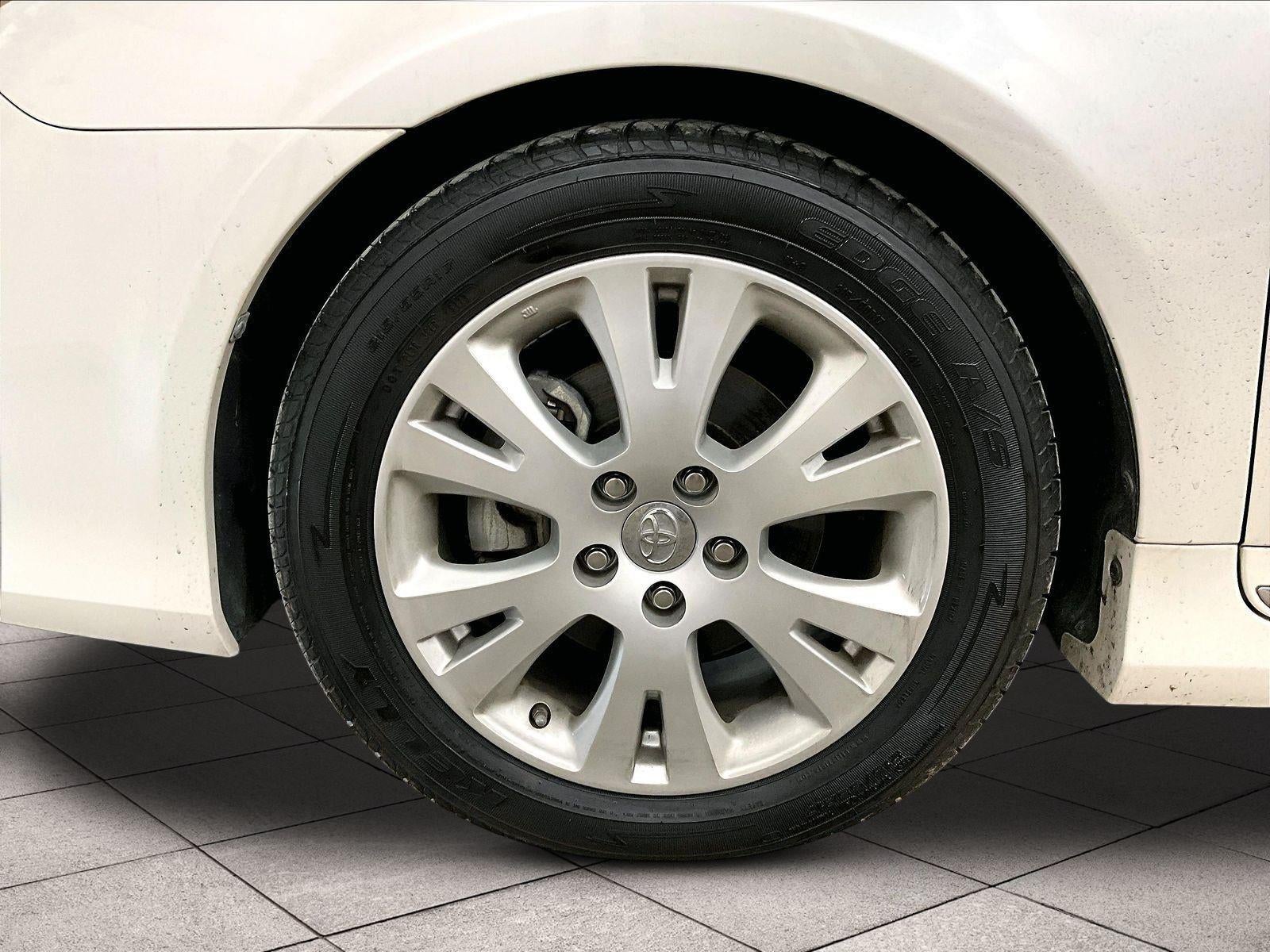 2012 Toyota Avalon Base