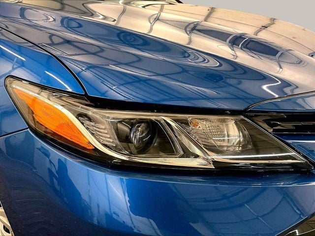 2020 Toyota Camry Hybrid LE