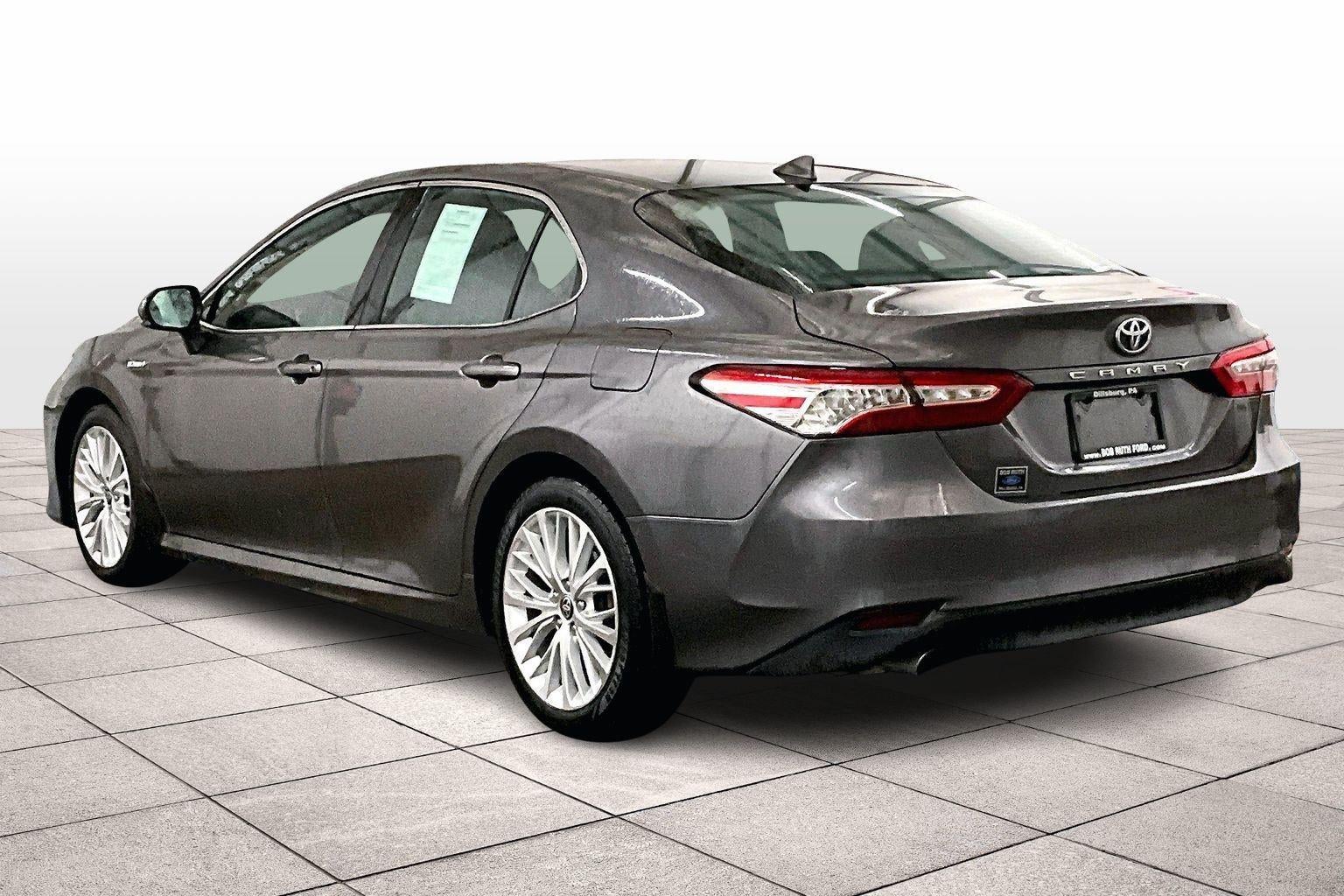 2020 Toyota Camry Hybrid XLE