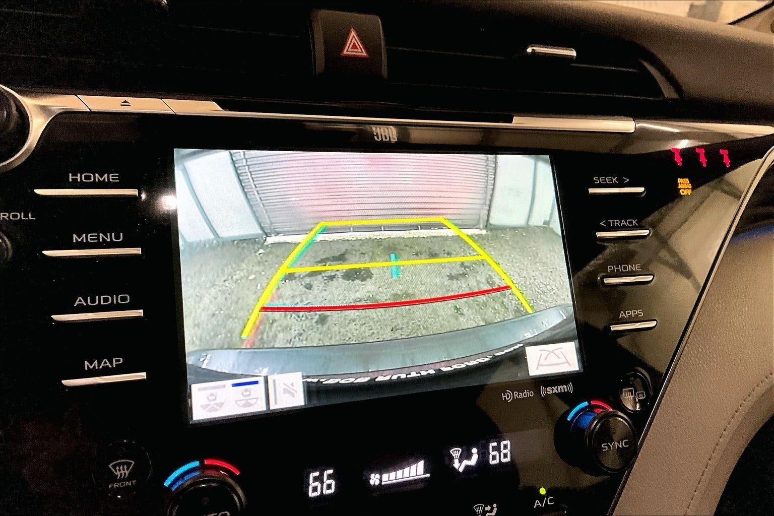 2020 Toyota Camry Hybrid XLE